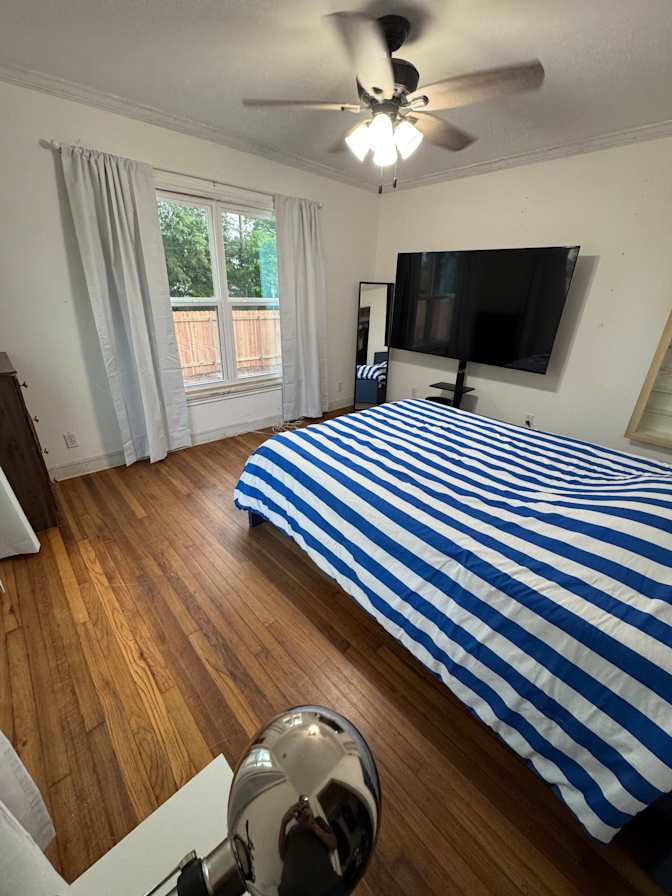 Pete's room