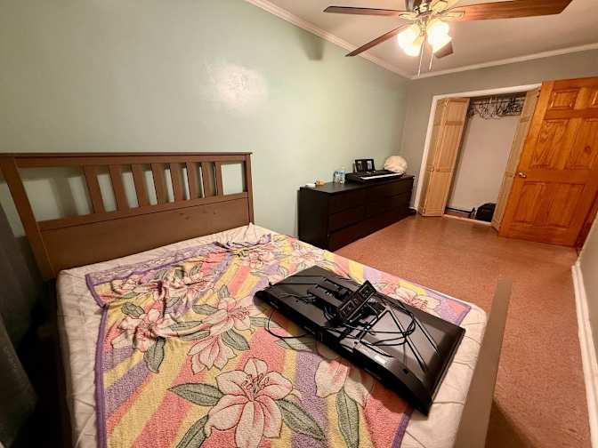 Sandy's room
