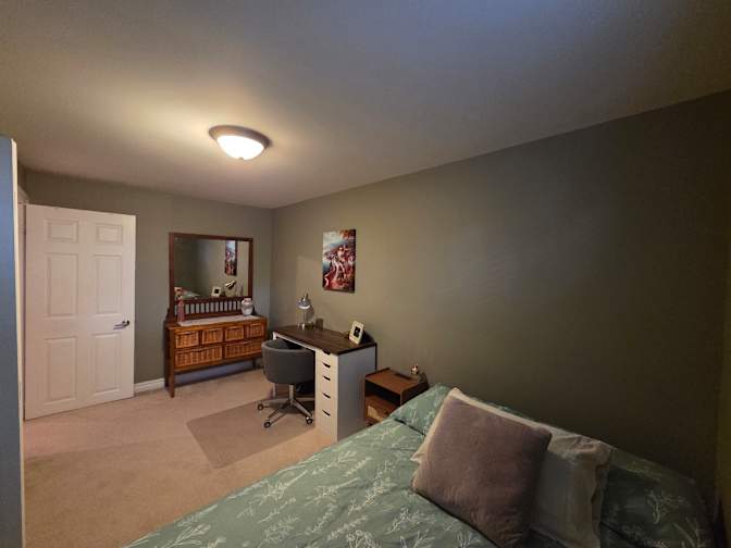Aishe's room