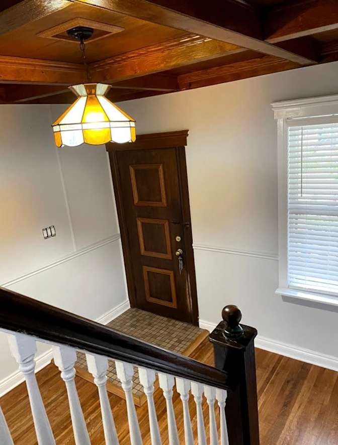 Elaine Weeks's room