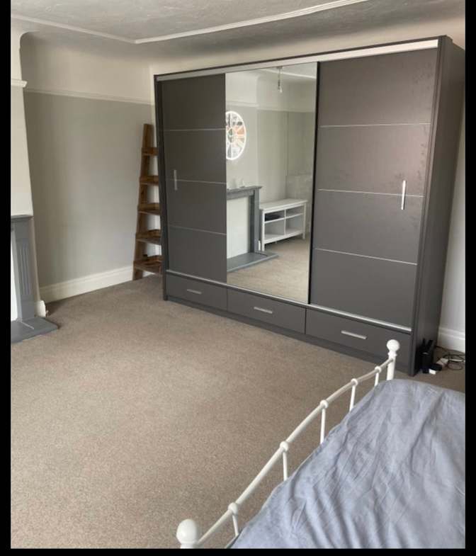 Francesca's room