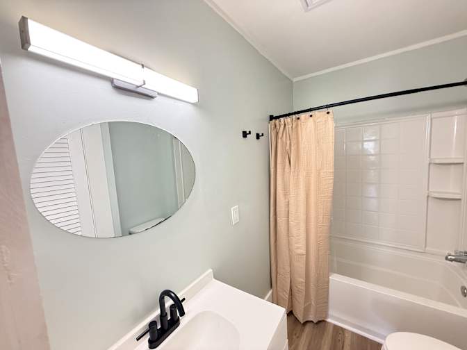 Darren Phillips's room