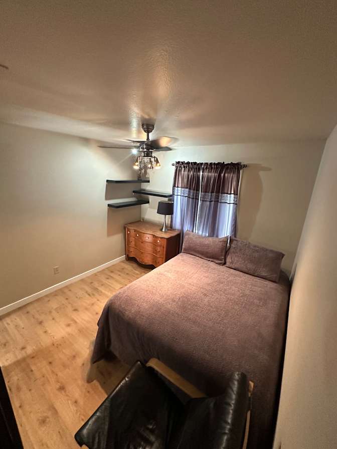Lisa's room