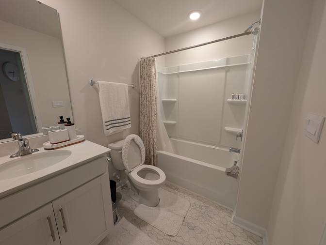 Alcove Rooms's room
