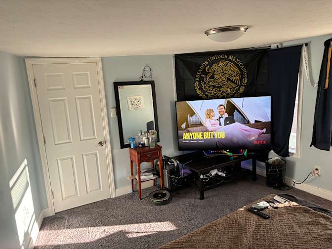 Julian K's room