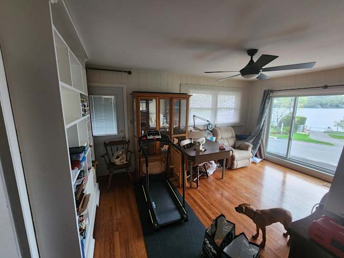 Thomas's room
