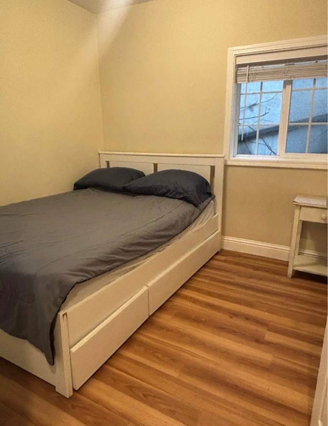 Angelo's room