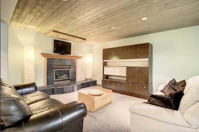 Canmore Room Rental's room