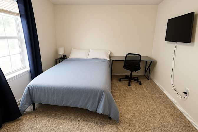 Magali A.'s room
