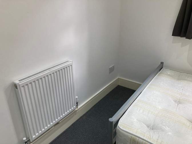 Eve's room