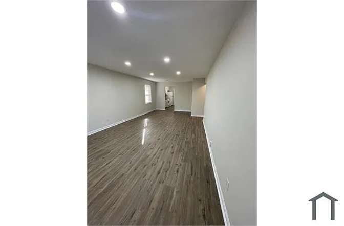 Alcove Rooms's room
