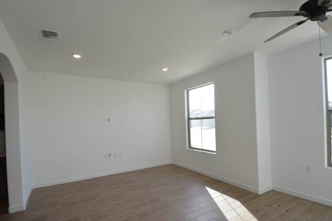 Phong Ho, CA Real Estate Broker's room