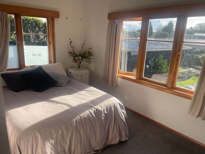 Simon's room