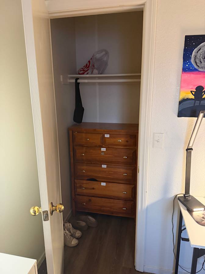Gustavo's room