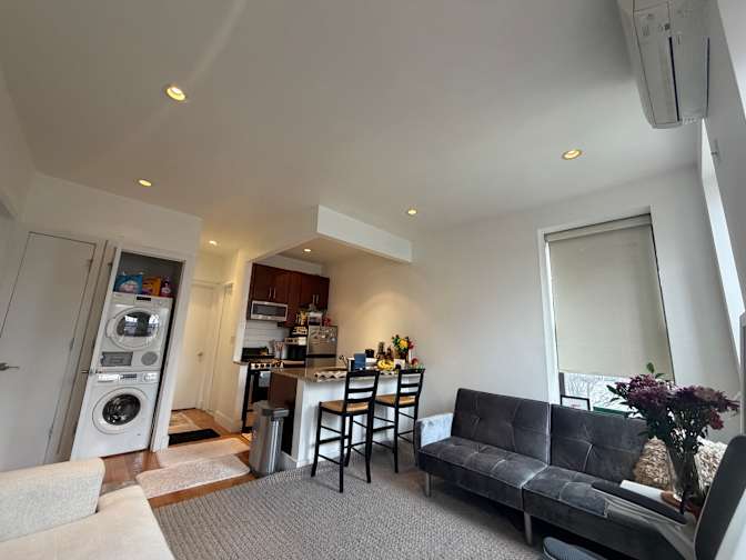 sheldon clarke's room
