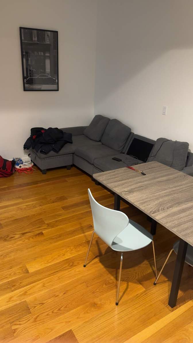 Dominique's room