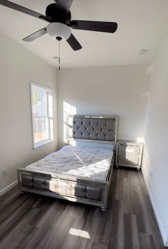 Vee's room