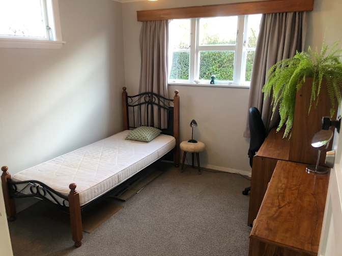 Bob's room