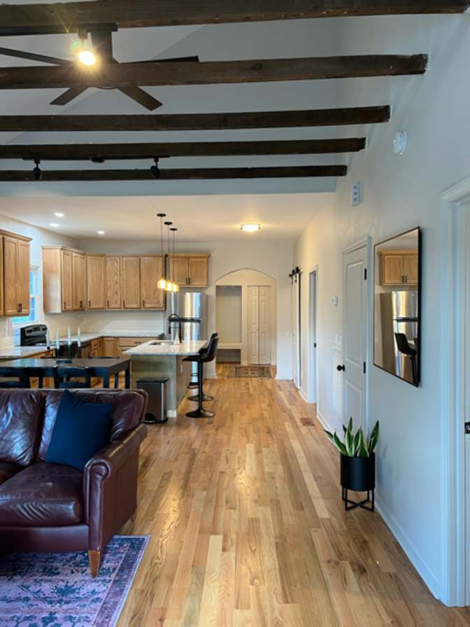Alcove Rooms's room