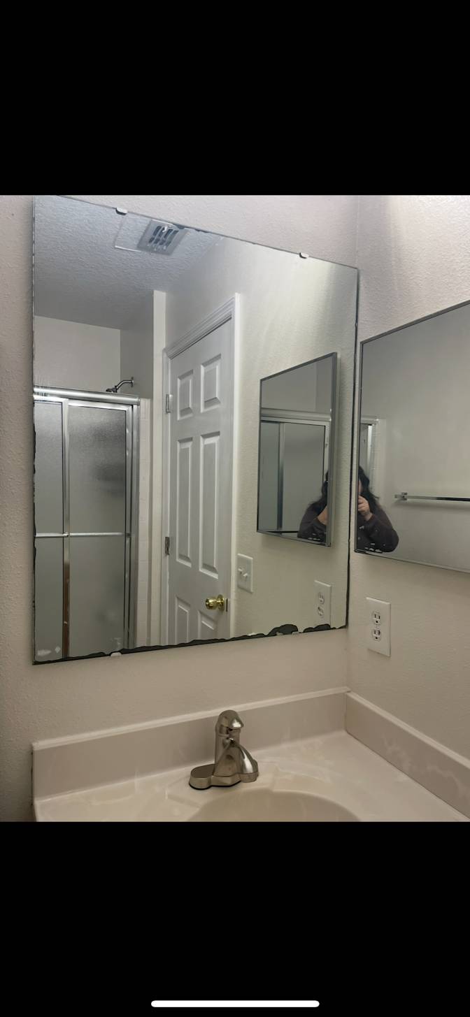 Tom's room