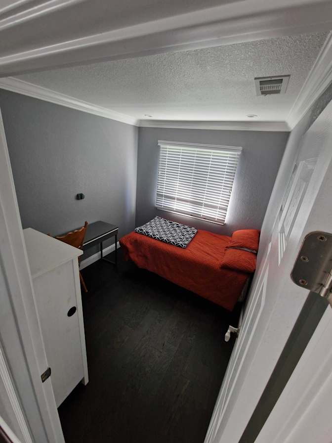 Jose's room