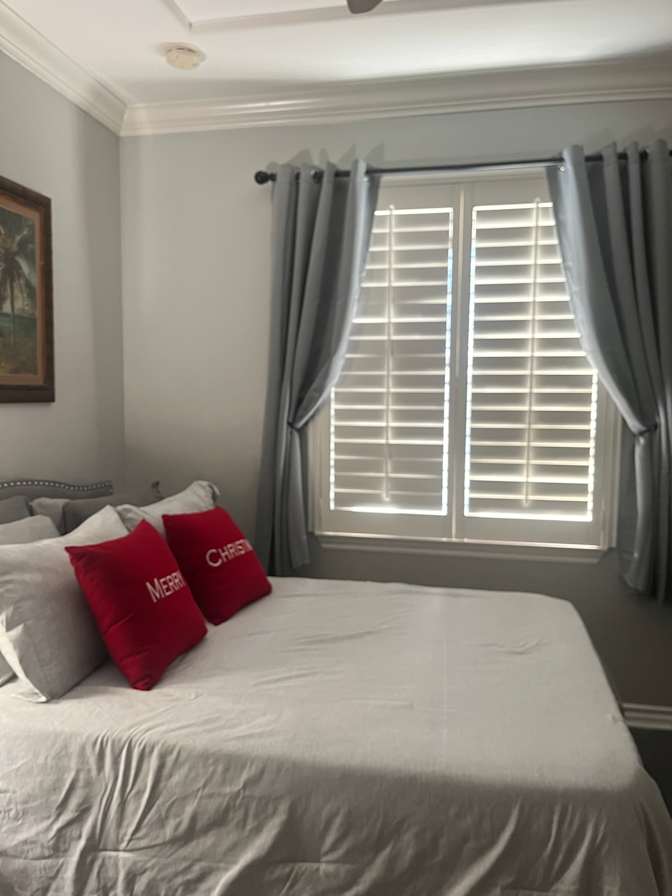Joy’s  Rentals's room