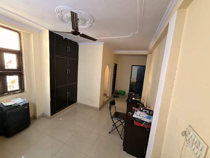 Abhi's room