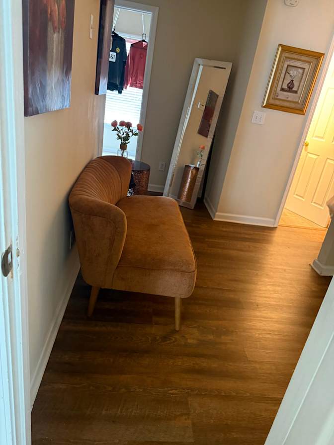 Millies Rental's room