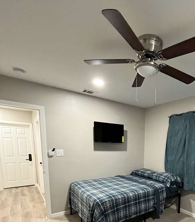 Esteban's room