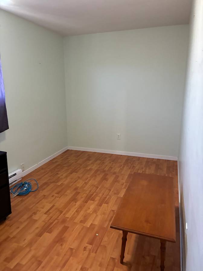Kelly Levesque's room