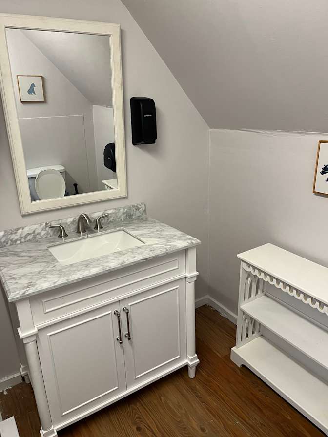 Thomas's room