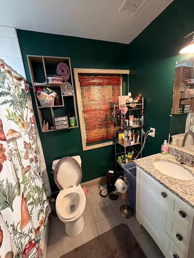 Bella Caricari's room