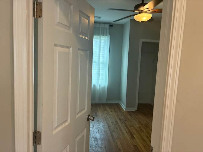 Alcove Rooms's room