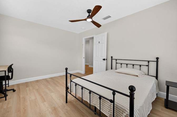 PadSplit's room