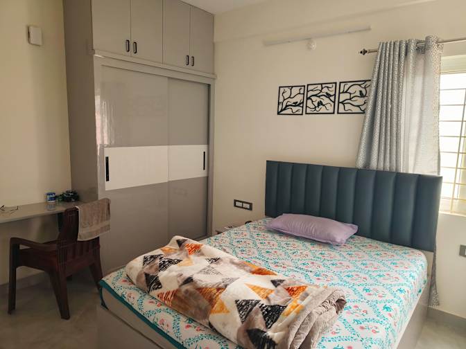 Ashish Jalota's room