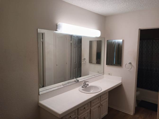 Ousmane's room