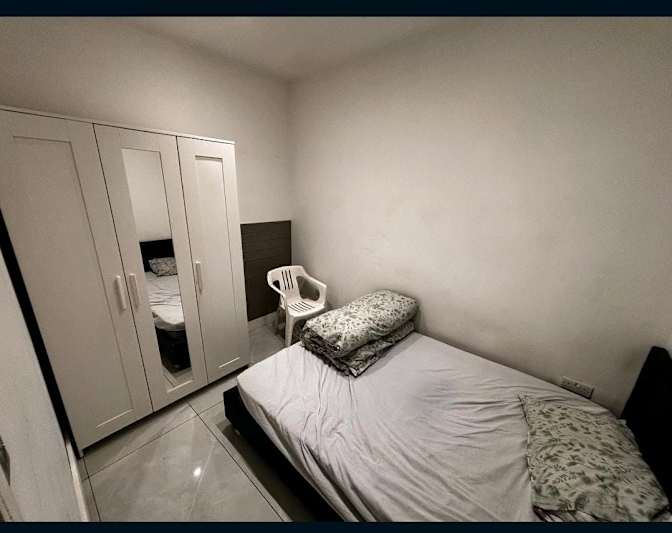 Shreyash's room