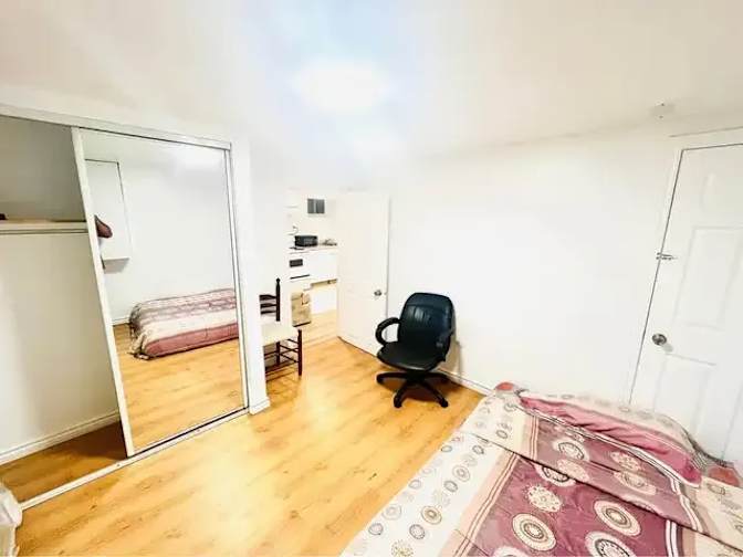 choluk's room