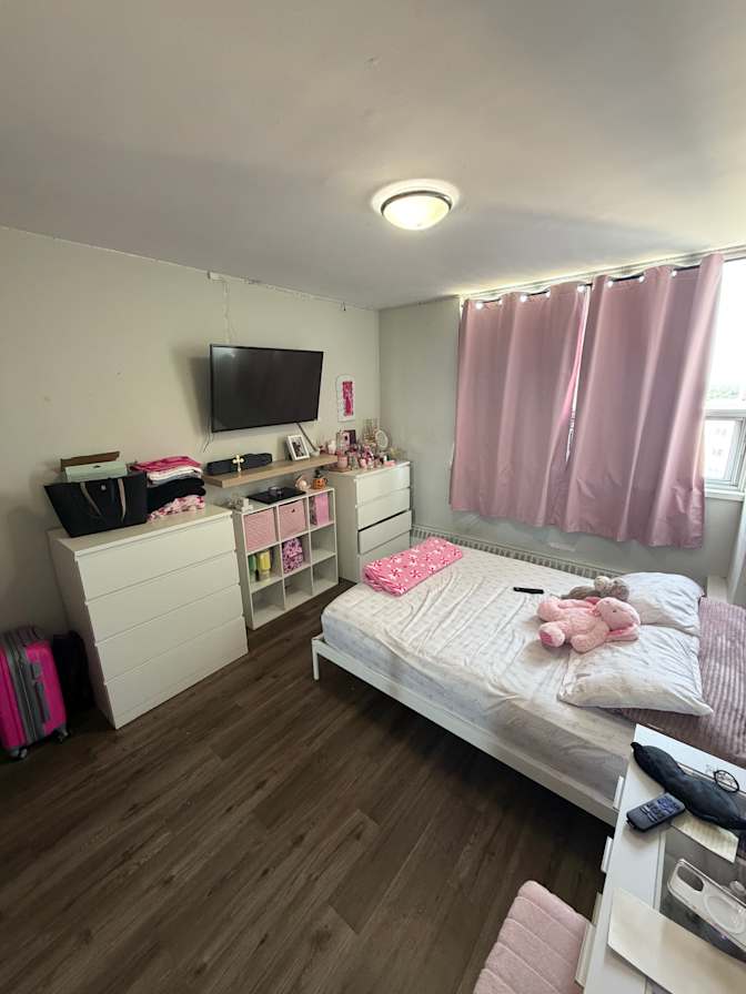 Nathaly's room