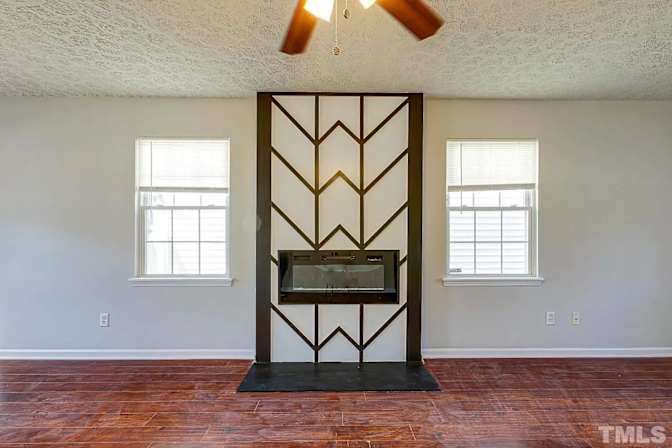Alcove Rooms's room