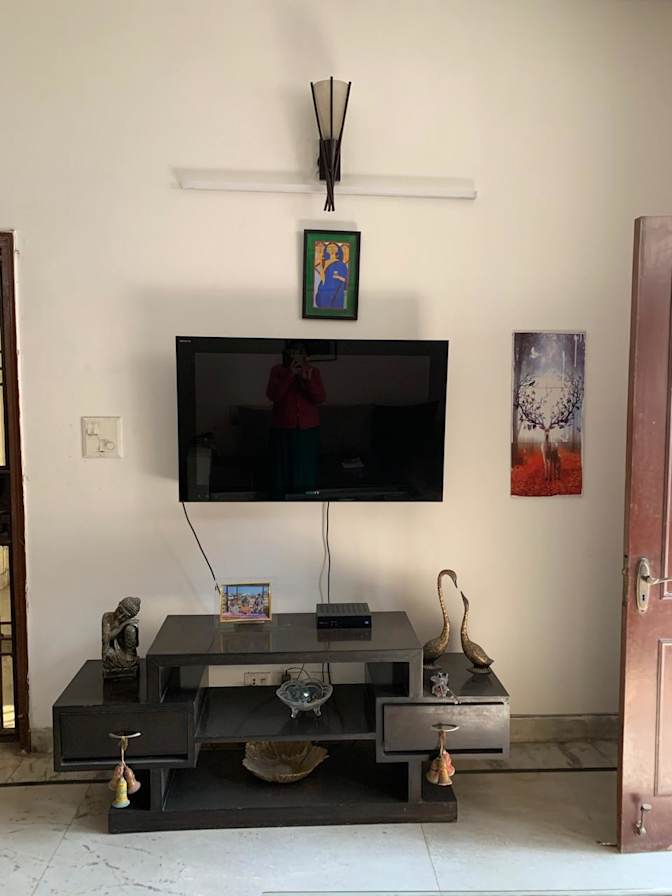 Neelam's room