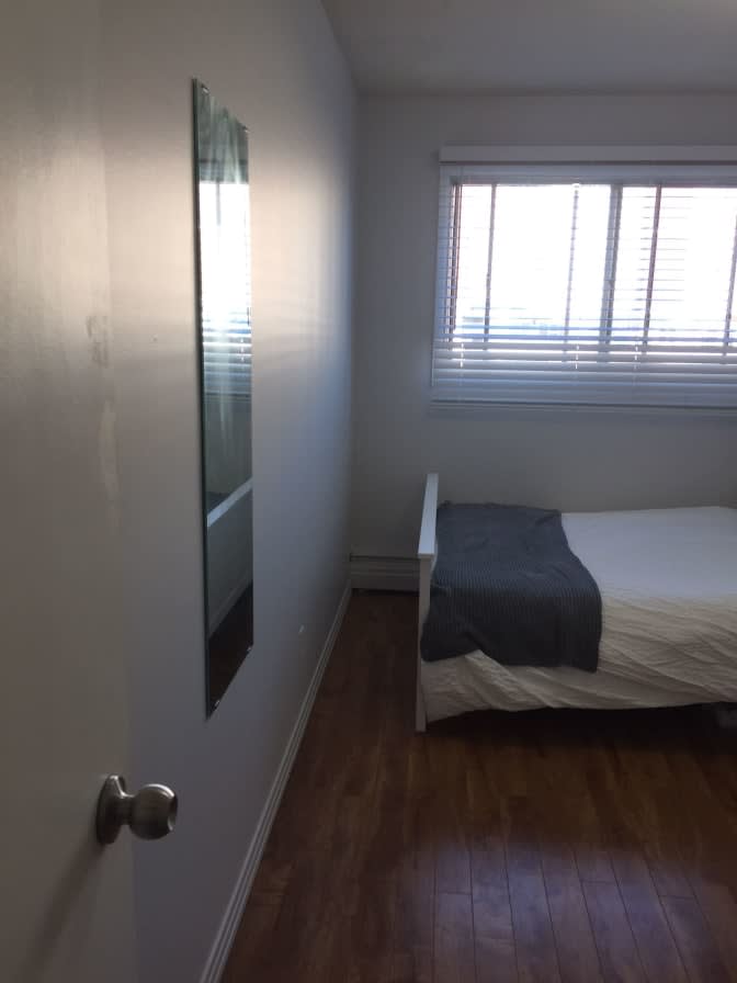 The Roommates's room