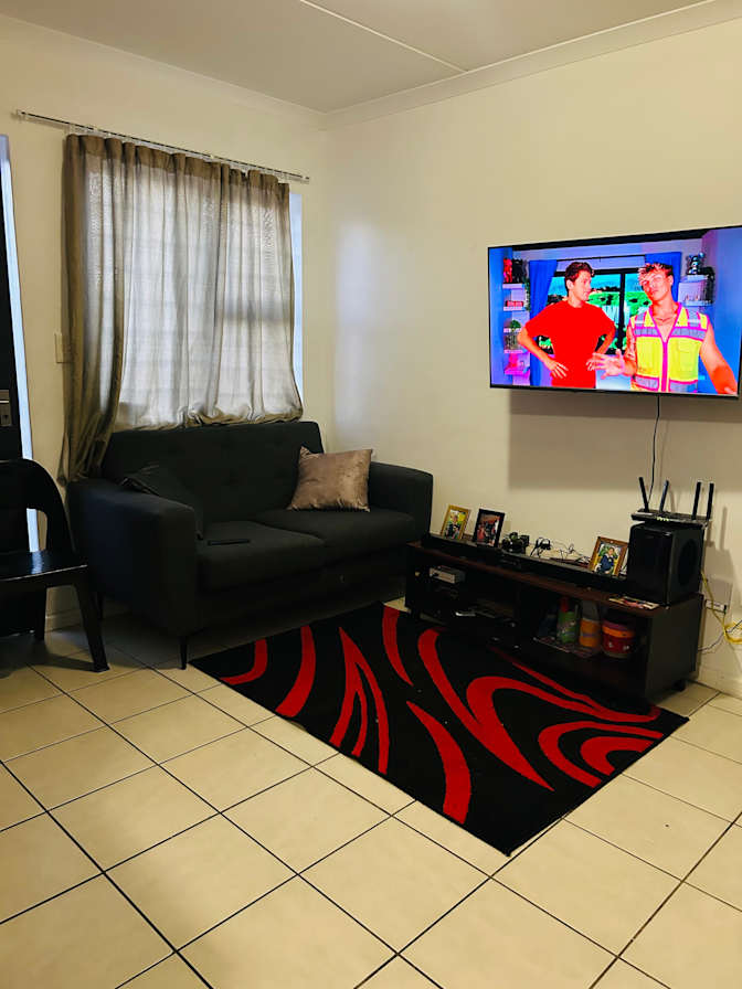 Mudau's room