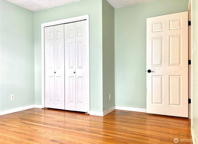 Jennifer's room