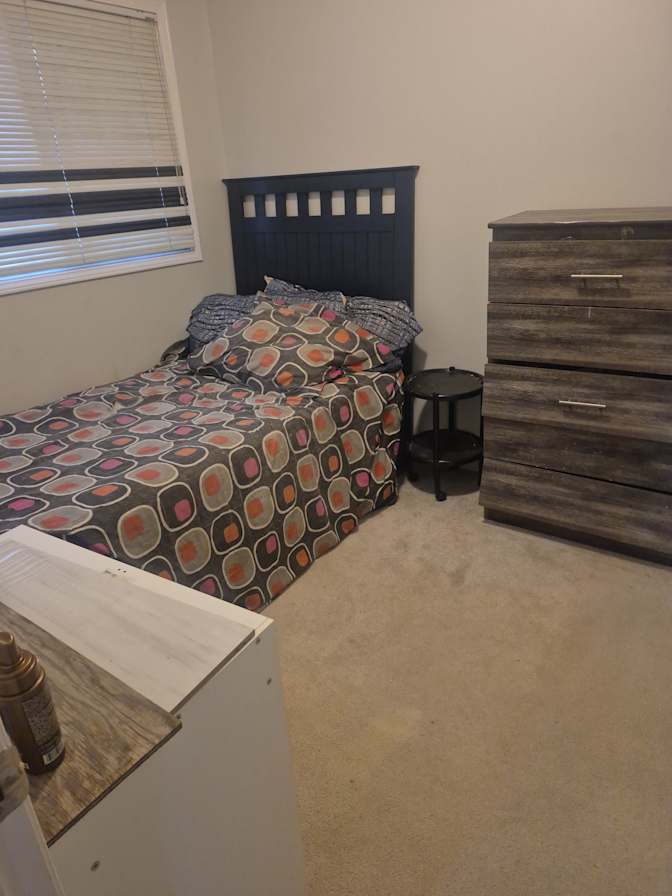 Dwight Neuman's room