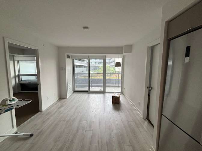 Lawrence Heights - Photo 2