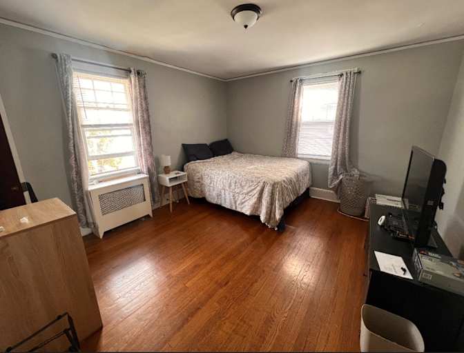Sol's room