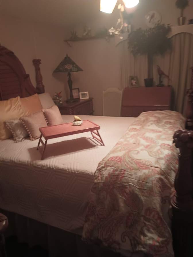 SAMUEL DANIELS's room