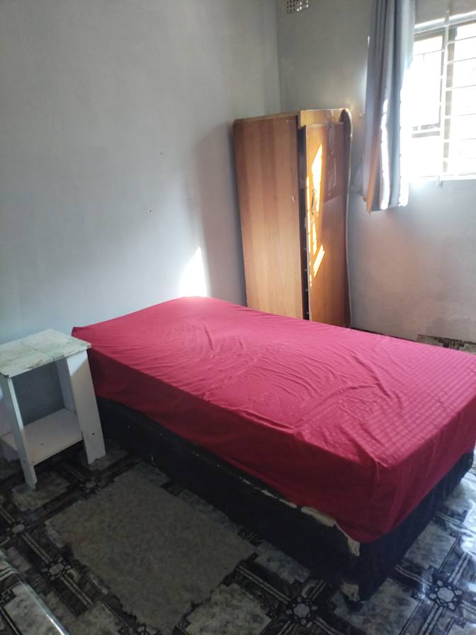 Faiza's room