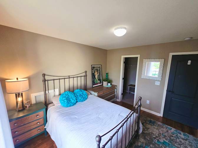 Julia's room
